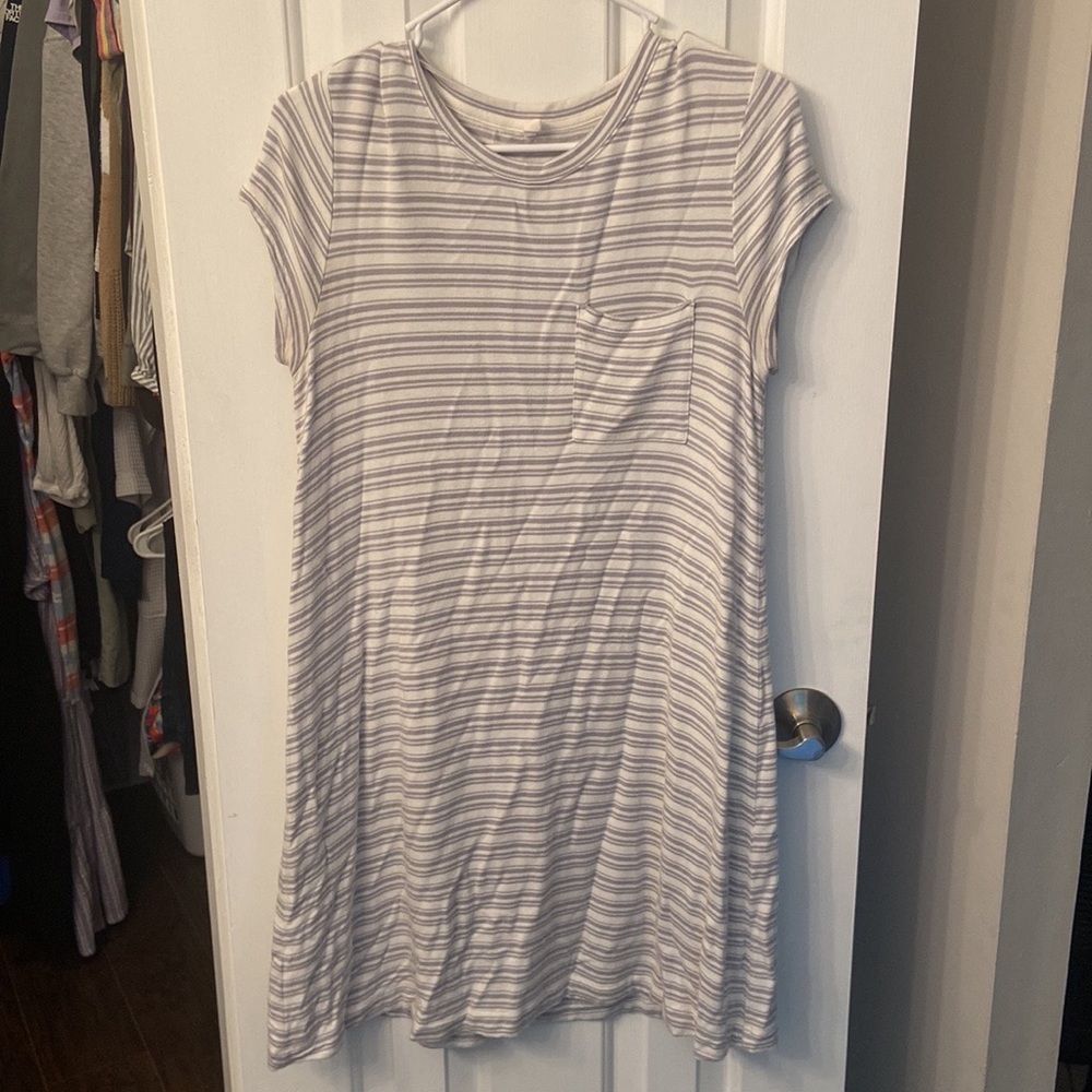 Medium Lou & Grey by Loft stripped shift dress